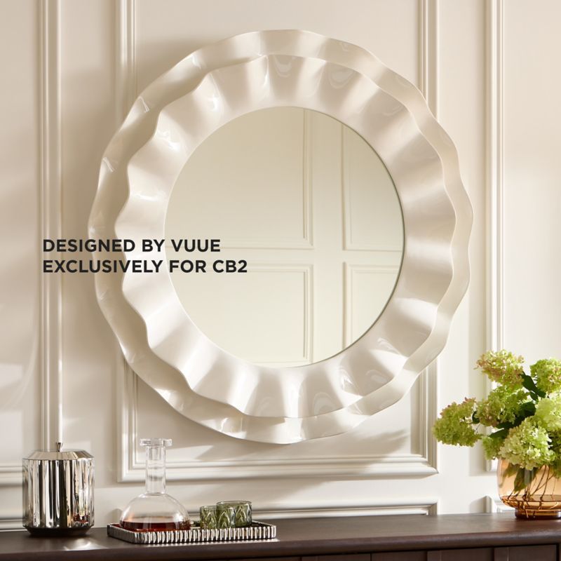 Play Leighton White High-Gloss Resin Round Wall Mirror 44" - video 1 of 1