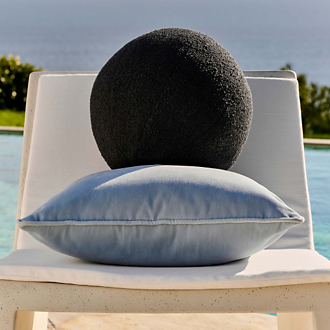 Outdoor Throw Pillows