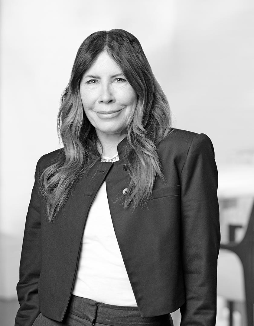 CB2 Malibu Design Shop & Furniture Store at Malibu Country Mart, CA CB2