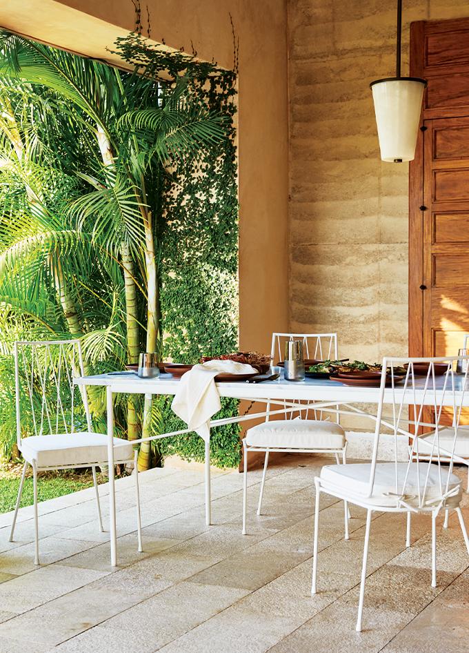 Modern Outdoor Dining Tables & Bistro Tables for the Patio, Deck & Balcony CB2