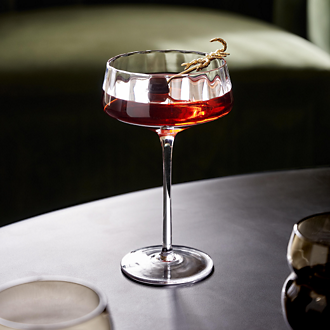 Drinkware & Bar