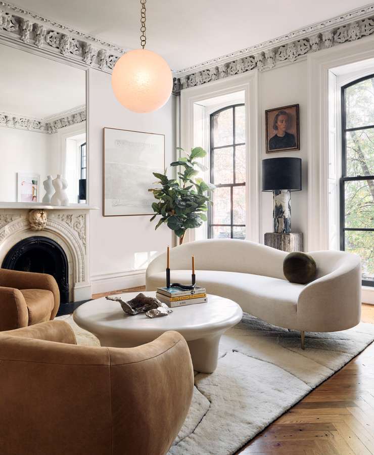 STEP INSIDE AN ITALIANATE BROWNSTONE