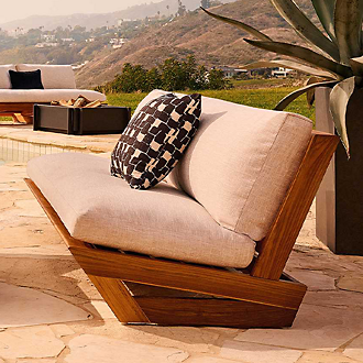 Outdoor Lounge & Dining Furniture