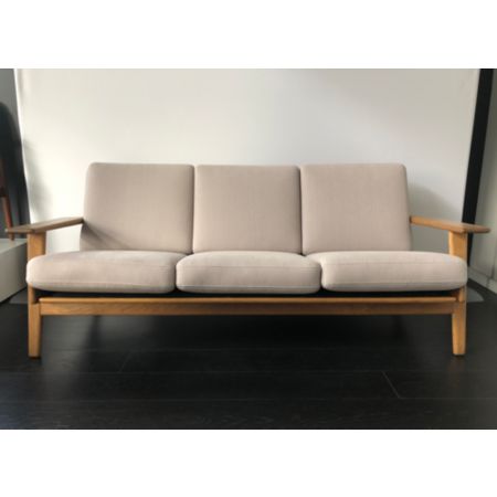 Hans Wegner Sofa Cb2