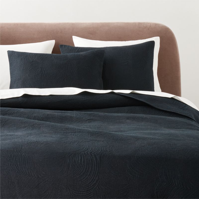 Alcina Organic Cotton Black Queen Quilt - image 0 of 5