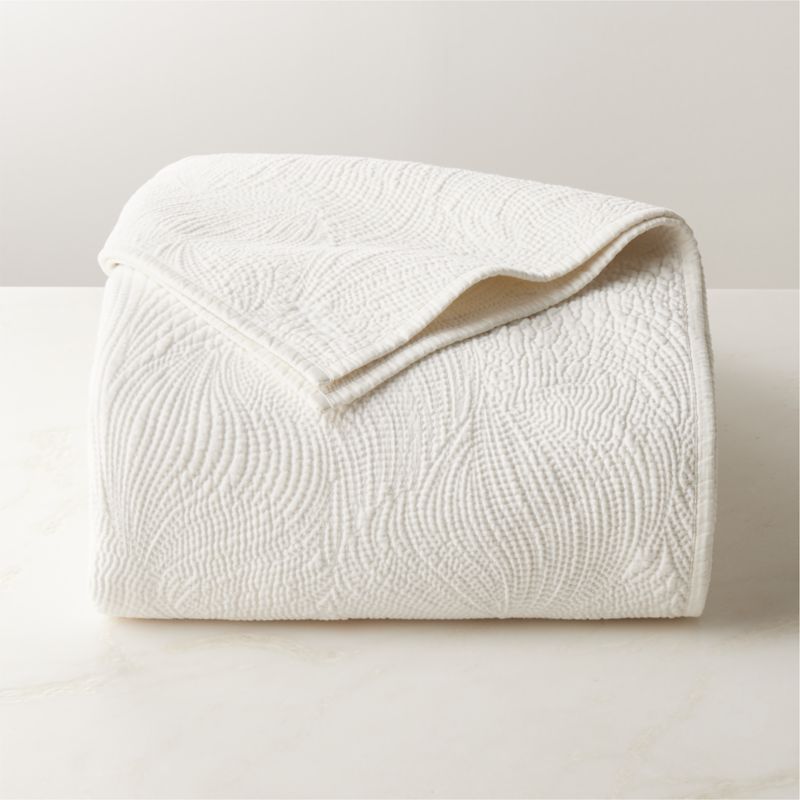 Alcina Organic Cotton Warm White Queen Quilt - image 1 of 6