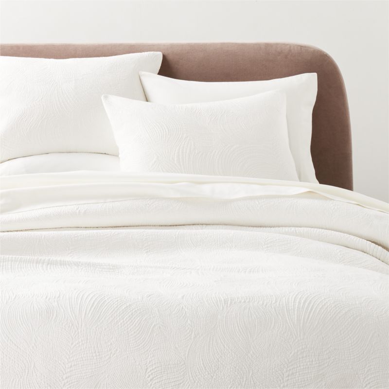 Alcina Organic Cotton Warm White Queen Quilt - image 0 of 6