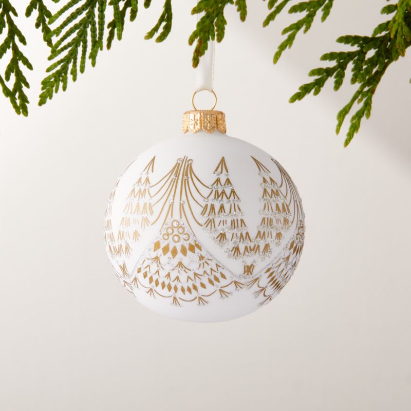 Alencon Round White Hand Painted Christmas Tree Ornament 3.5" - image 0 of 5