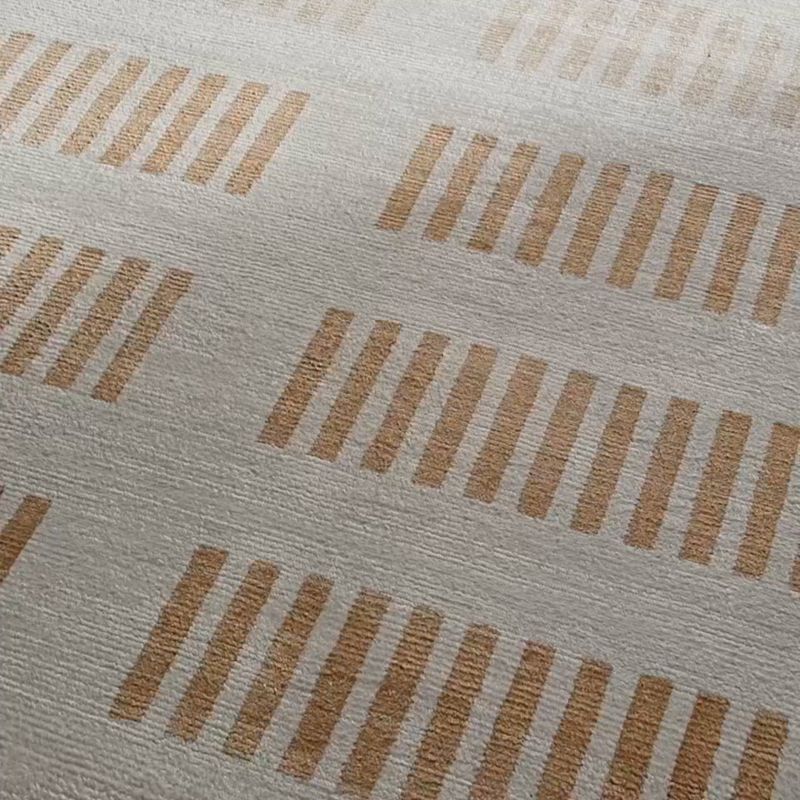 Play Alize Handloomed Ivory Viscose Area Rug 5'x8' - video 1 of 1