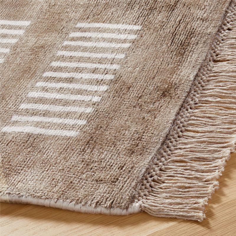 Alize Handloomed Light Brown Viscose Area Rug 5'x8' - image 2 of 11