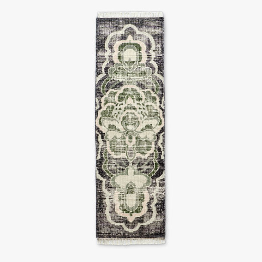 Allure Hand-Knotted Green Floral Wool Runner Rug 2.5'x8'