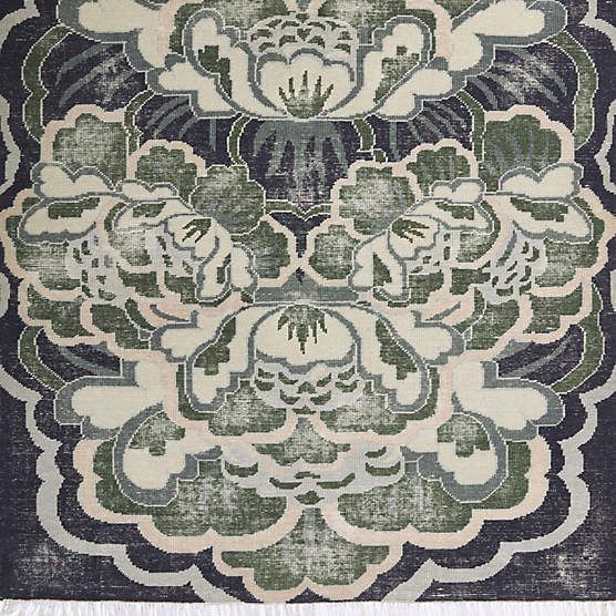 Allure Hand-Knotted Green Floral Wool Rug Swatch 12"x12"