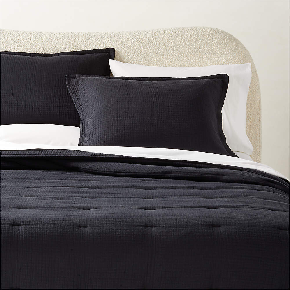 Alto Organic Cotton Black Quilt and Pillow Shams