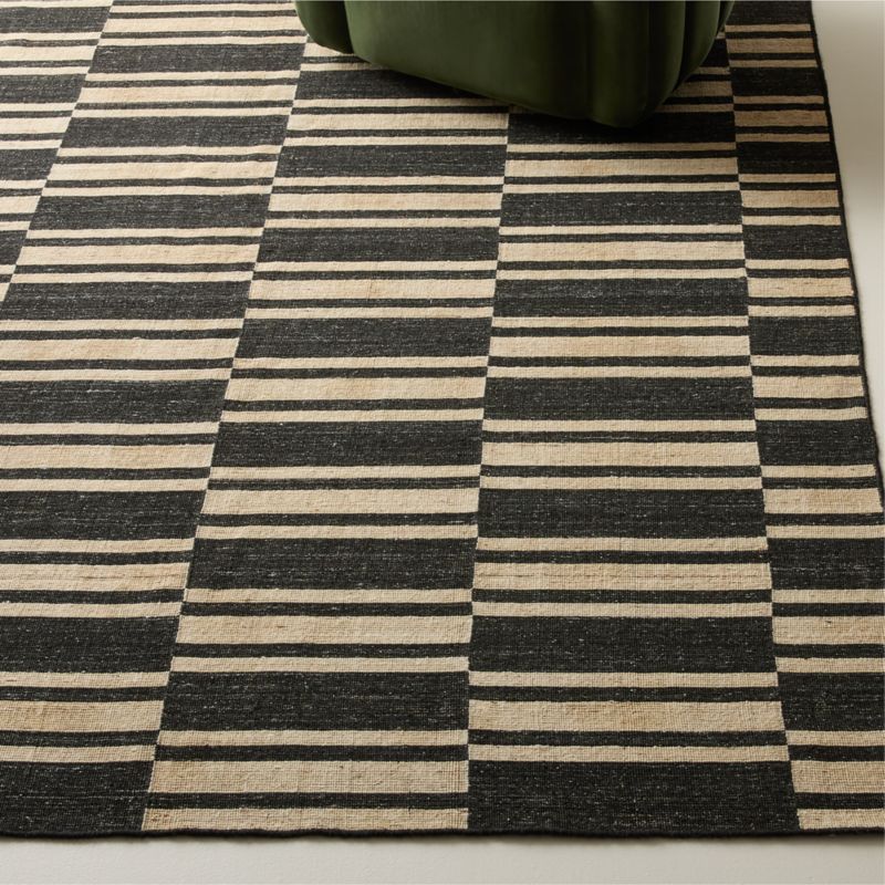 Amaro Handloomed Black Wool Area Rug 5'X8' - image 1 of 4