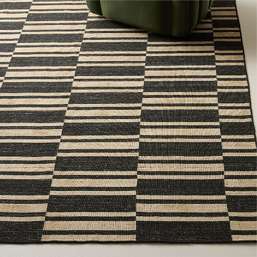 Amaro Handloomed Black Wool Area Rug 5'X8'