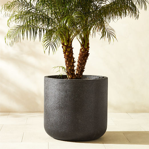 Ardo Round Oversized Black Indoor/Outdoor Planter