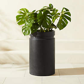 Zadie Black Resin Indoor/Outdoor Large Planter 25.25