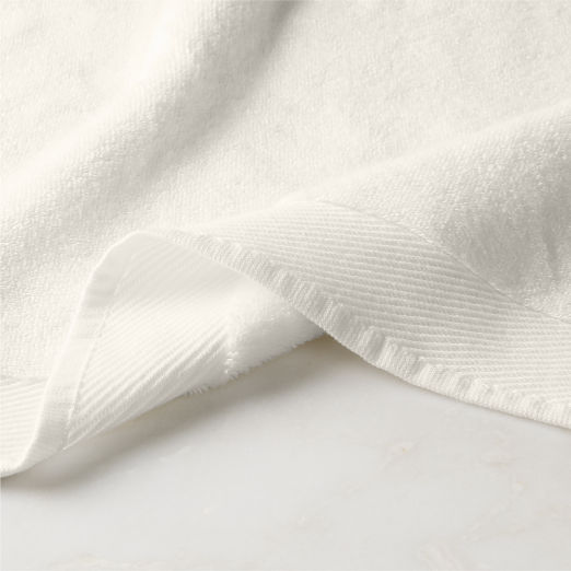 Arlow Organic Cotton Warm White Bath Towels