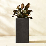 Ortice Round White Indoor/Outdoor Planter Short