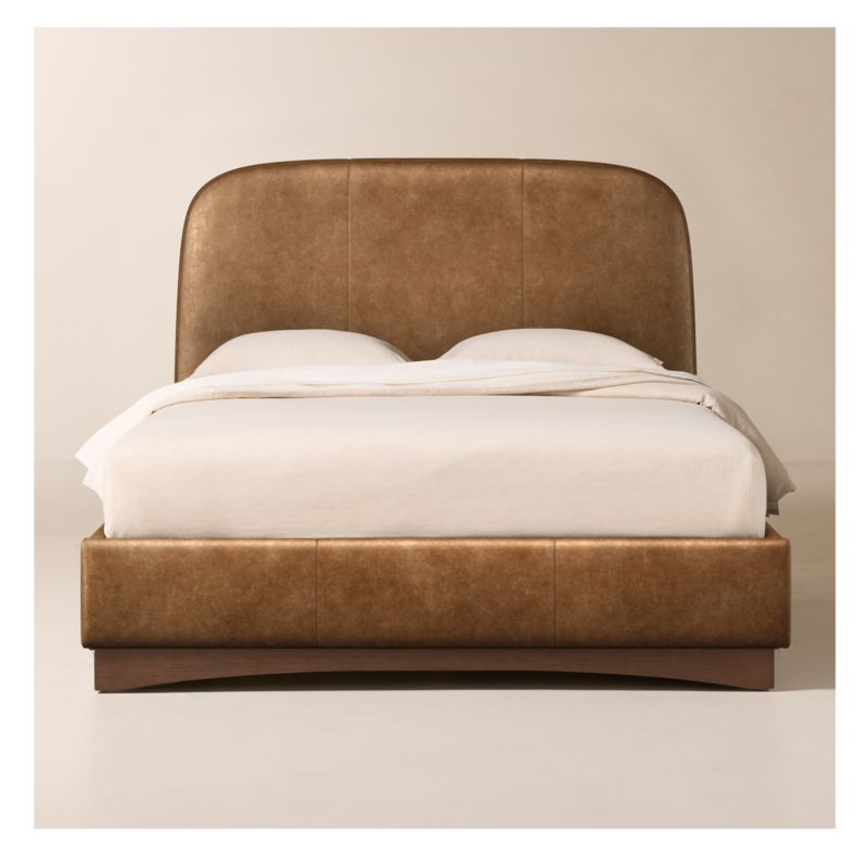 Auburn Bello Saddle Leather Upholstered Queen Bed - image 0 of 1