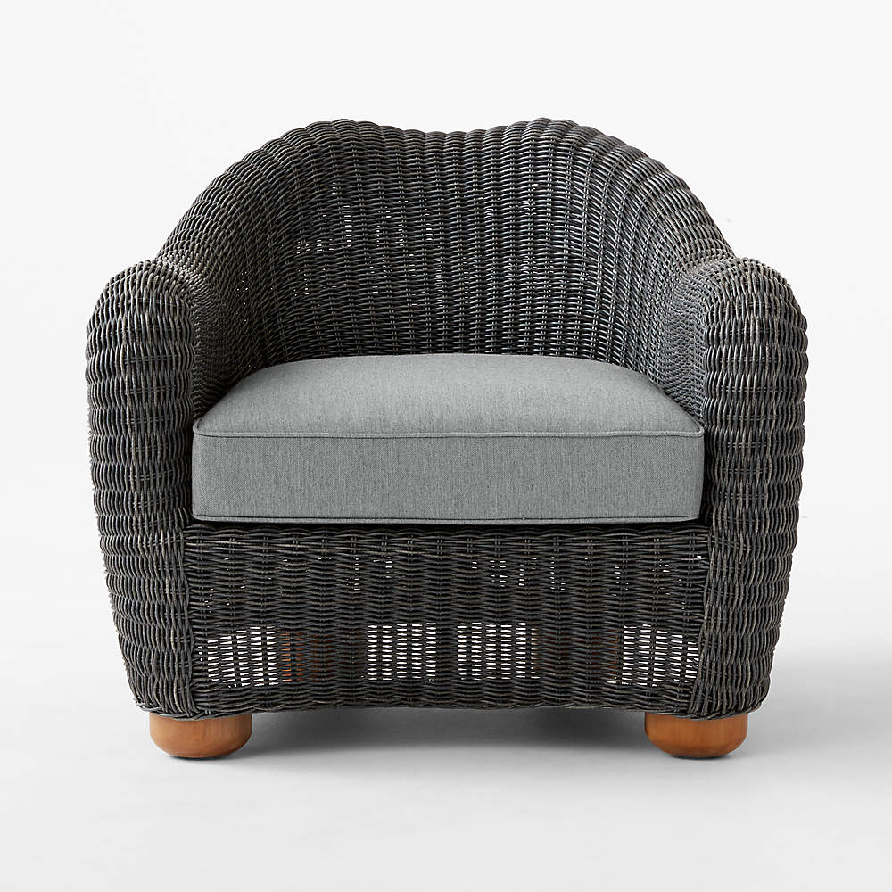 Black rattan on sale chaise lounge