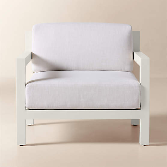 Bay Ivory Aluminum Outdoor Lounge Chair with Ivory Cushions