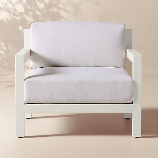 Bay Ivory Aluminum Outdoor Lounge Chair with Ivory Cushions Set of 2
