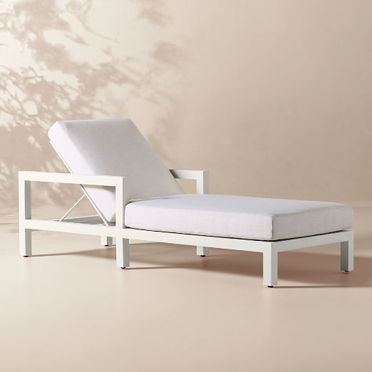 Bay Ivory Aluminum Outdoor Sun Lounger with Ivory Cushions