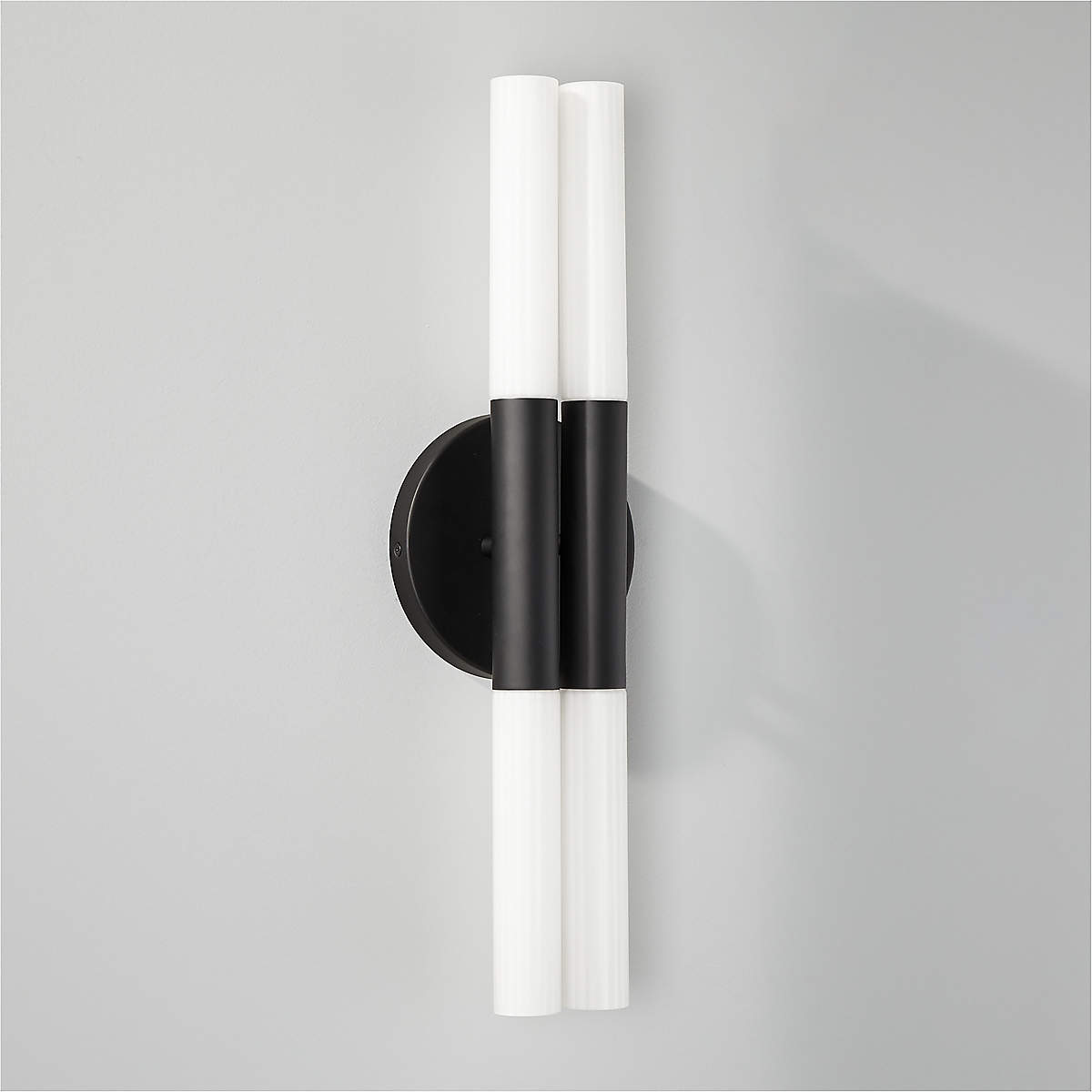 Bella Fluted Black Modern Wall Sconce + Reviews CB2 Canada