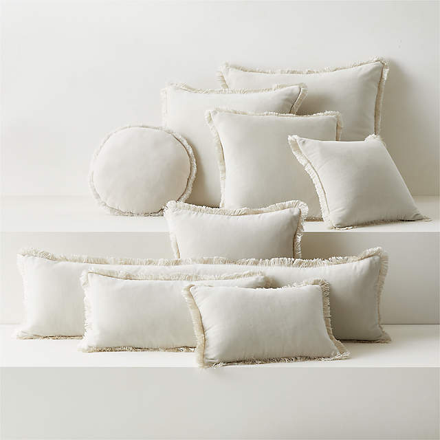 Akemi Woven Warm White Velvet Throw Pillow with Down-Alternative Insert 18