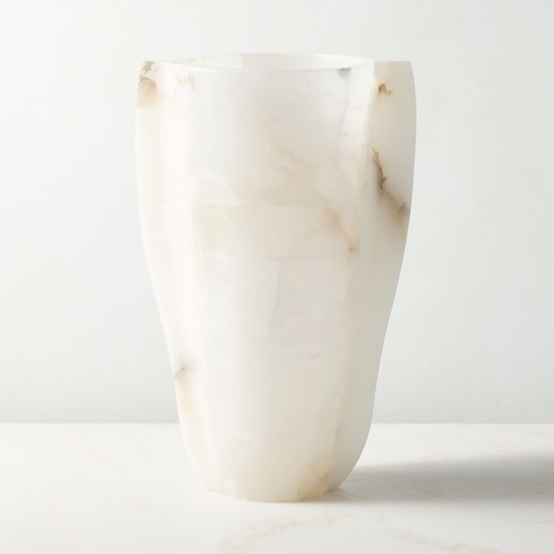 Blossom Alabaster Vase by Casa Dean by Swizz Beatz - image 4 of 5