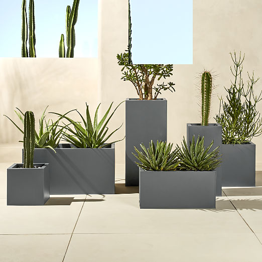 Blox Tall Charcoal Galvanized Steel Indoor/Outdoor Planter Small