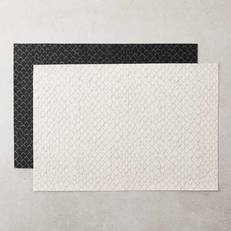 Boa Reversible White Placemat - image 3 of 6