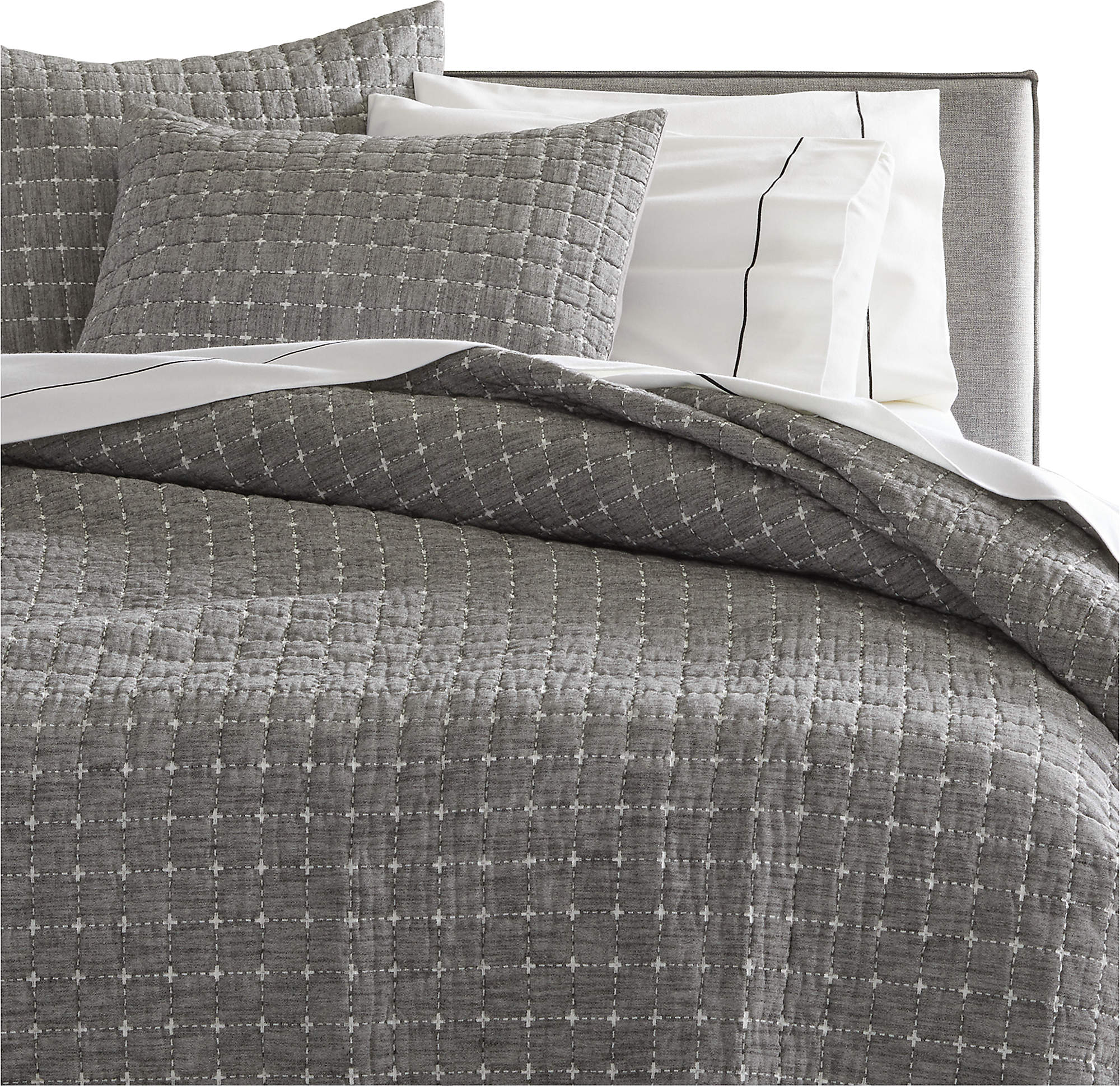 Boost Grey King Jacquard Quilt + Reviews CB2