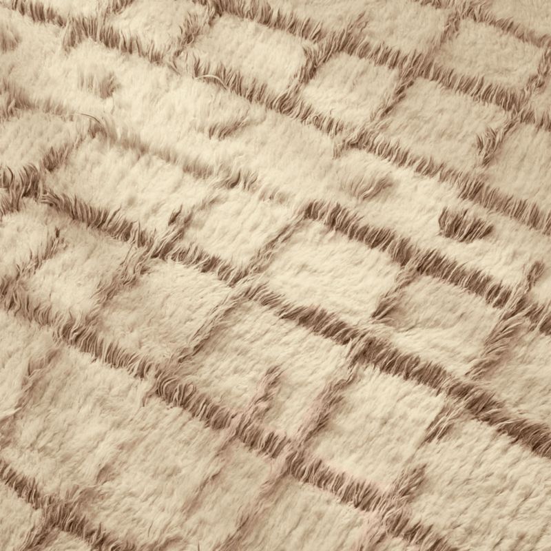 Madeo Handwoven Warm White New Zealand Wool Area Rug 5'X8' - image 4 of 6