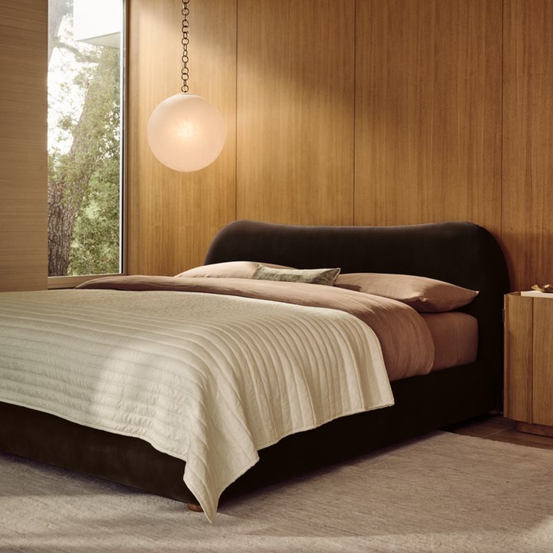 Diana King Bed Hartman Night - image 7 of 12