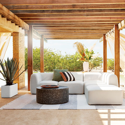 Boka Rectangular White Indoor/Outdoor Planter