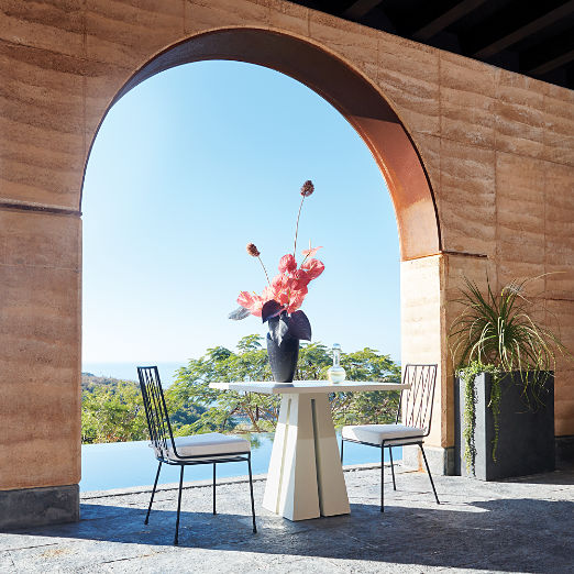 Aron 35" White Metal Outdoor Bistro Table