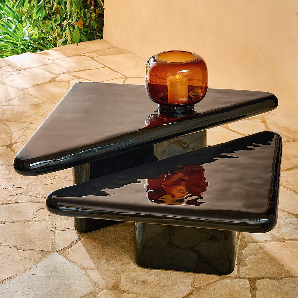 Black lacquer shop coffee table set