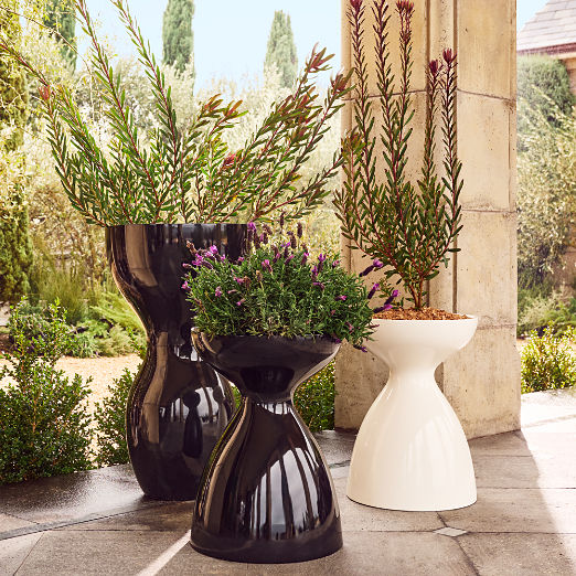 Porta White High-Gloss Cement Indoor/Outdoor Large Planter 24"