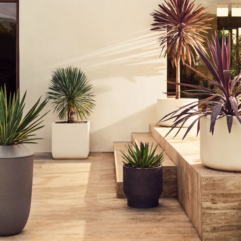 Oberon Antiqued Dark Brown Cement Indoor/Outdoor Large Planter 20" - image 2 of 4