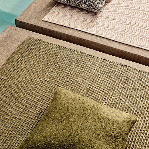 Silves Green Boucle Outdoor Throw Pillow 20"x20"