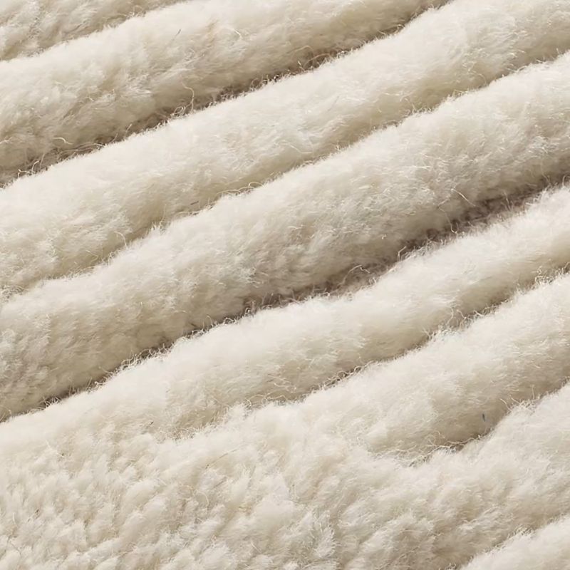 Play Emerson Hand-Knotted Warm White New Zealand Wool Rug Swatch 12"x12" - video 1 of 1