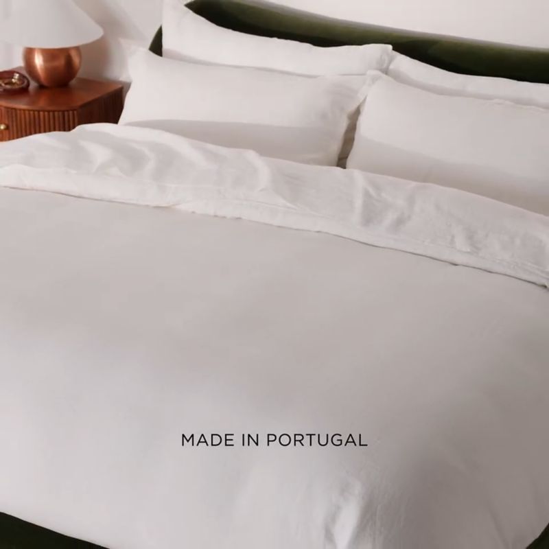 Play Classic EUROPEAN FLAX™-Certified Linen Faded Teal Queen Sheet Set - video 1 of 1