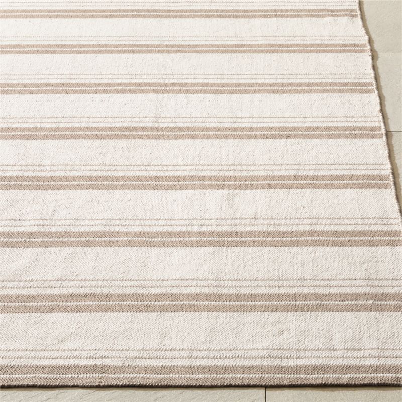 Calyx Sand and White Reversible Indoor/Outdoor Performance Rug Swatch 12"x12" - image 1 of 4