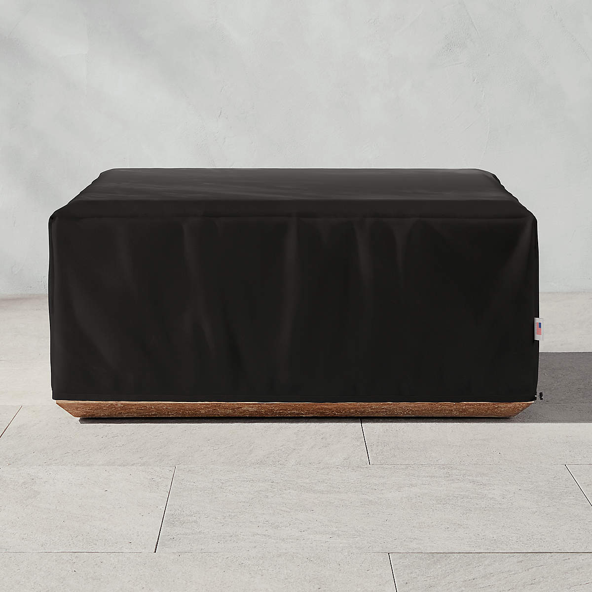 Camada outdoor coffee table cover cb2