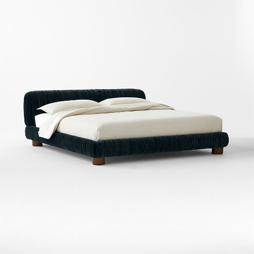 Cantar Blue Velvet Upholstered King Bed