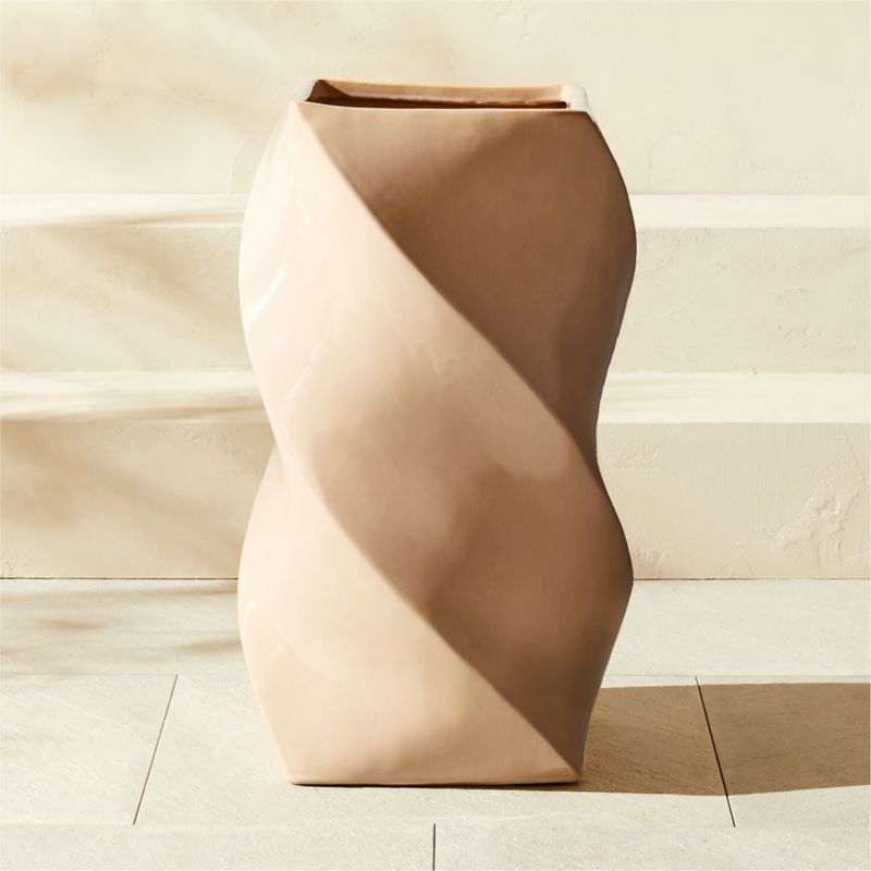 Cascata Twisted Light Brown Glazed Ceramic Indoor/Outdoor Planter Large - image 3 of 7