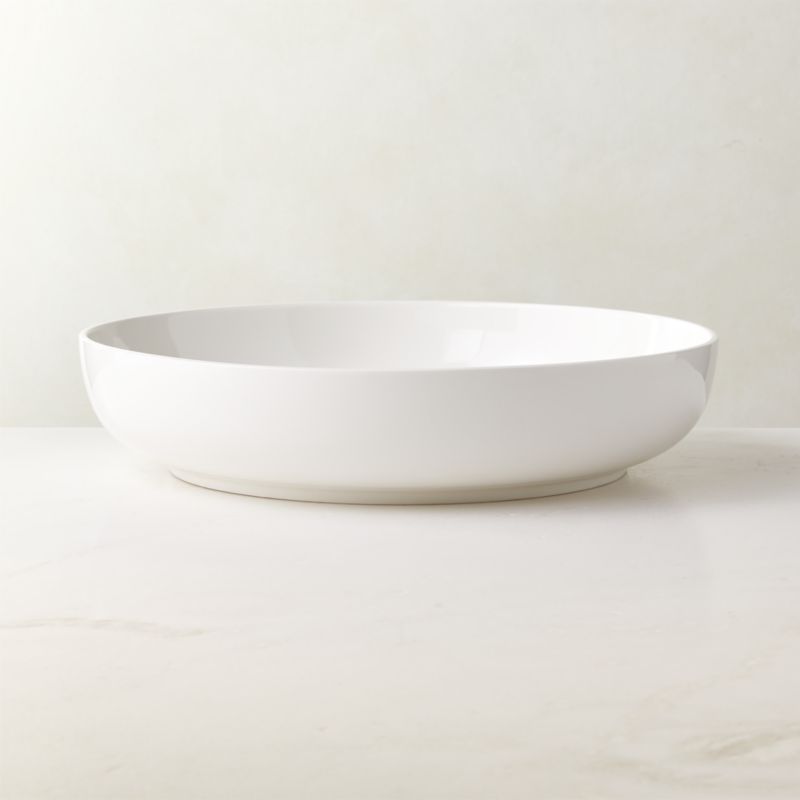 Modern serving outlet dishes