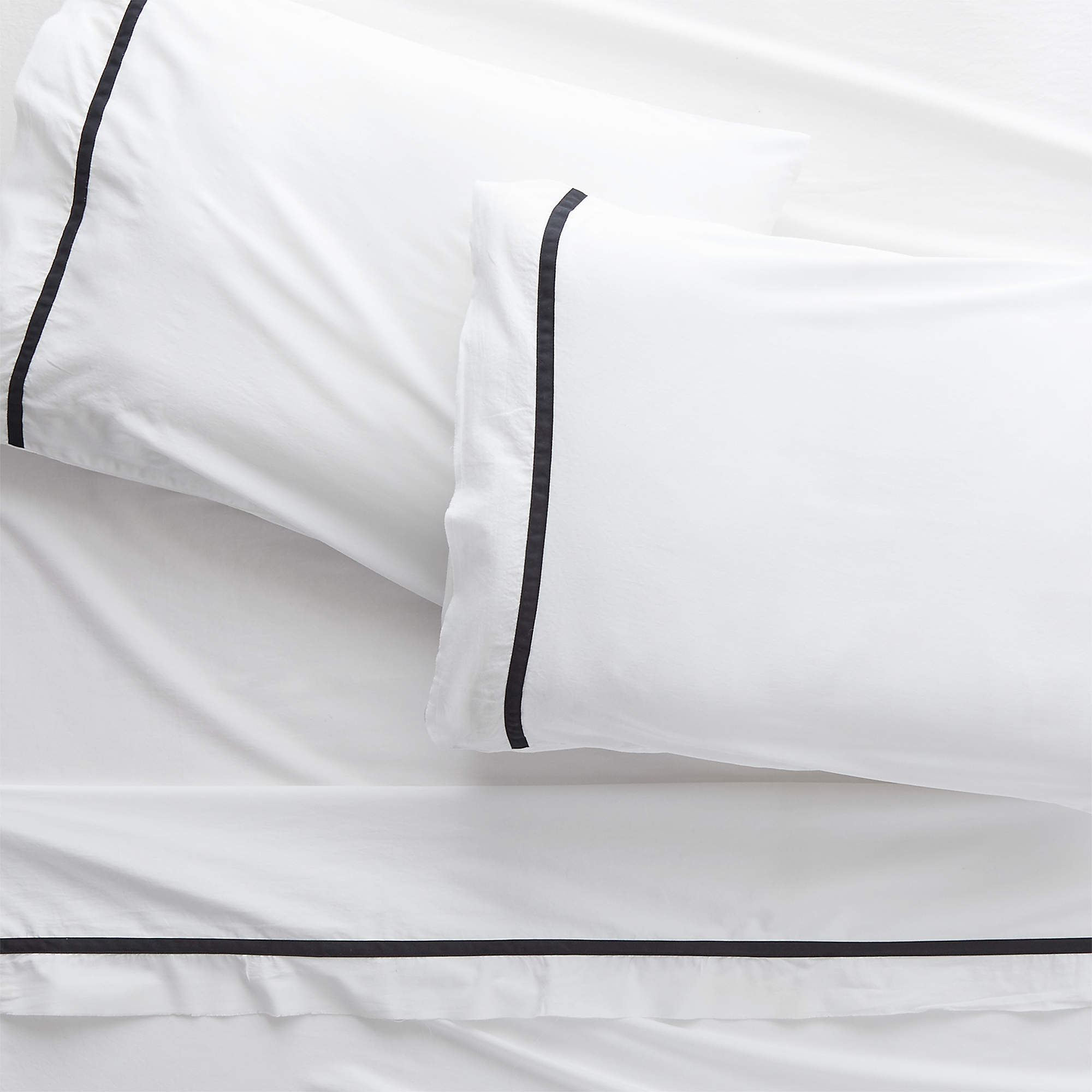 Crimp Organic Cotton Sateen 300 Thread Count Black Full Sheet Set + Reviews CB2 Canada